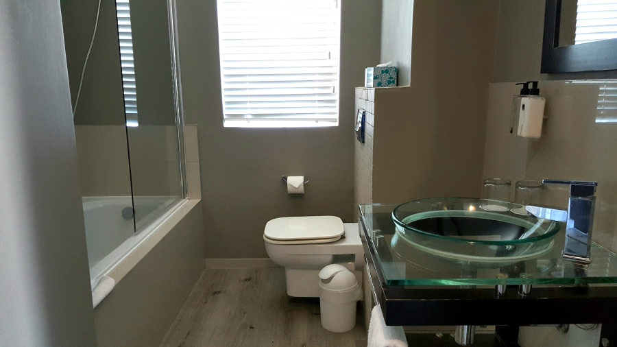 2 Bedroom Property for Sale in Bloubergrant Western Cape